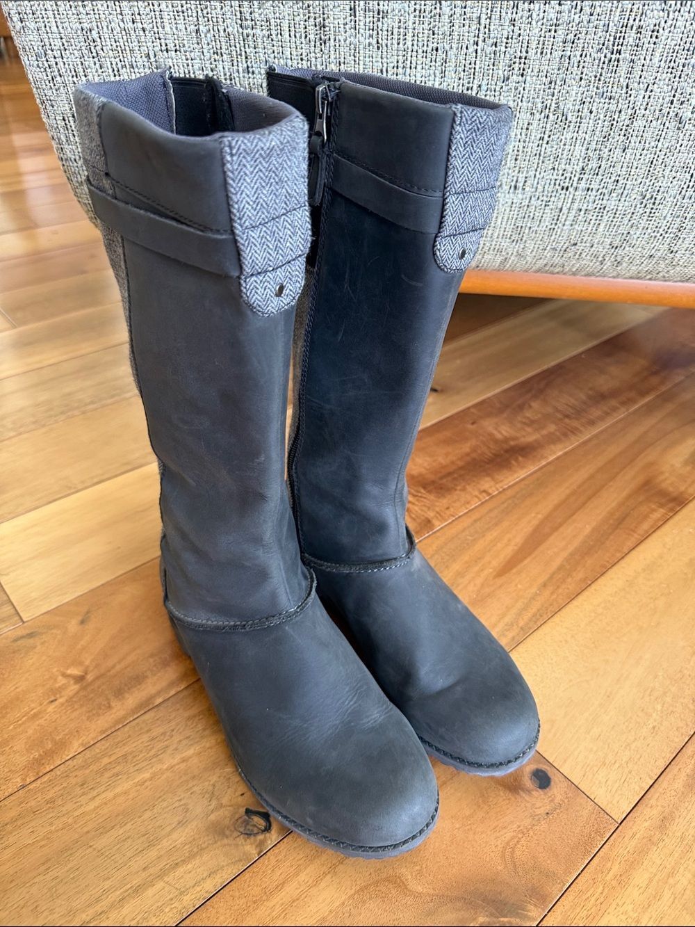 Eddie Bauer Trace Boots - Picture 2 of 9
